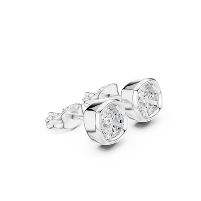 Gold stud earrings with diamonds "Emerald"