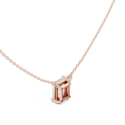 Zelta kaklarota ar briljantu "Radiant" atvērtā ietvarā