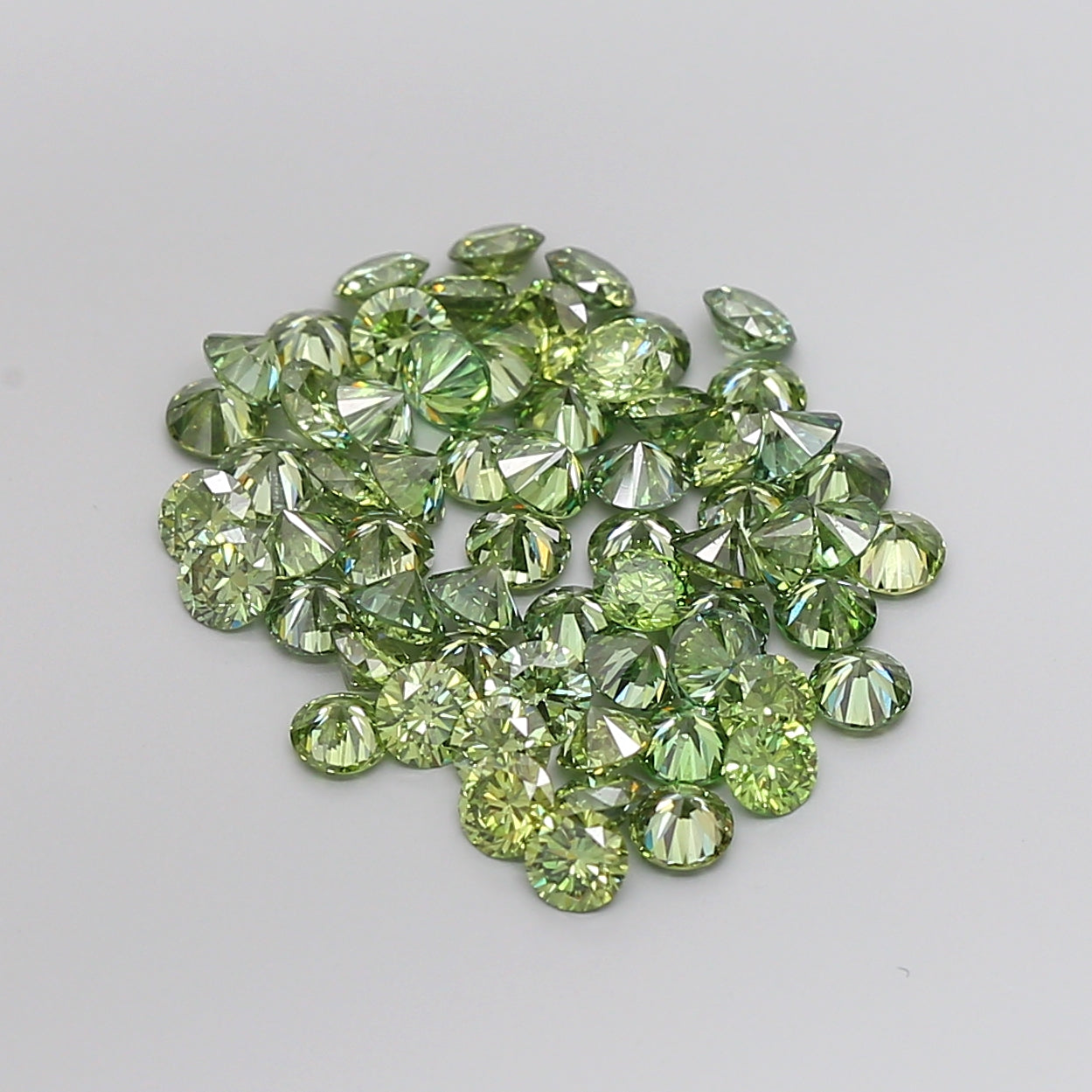Melee Vivid Ocean Green Lab Diamonds - Fantasy Color / VS clarity