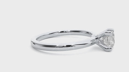 Princess 0.80ct + 2 small - 3.7 grams