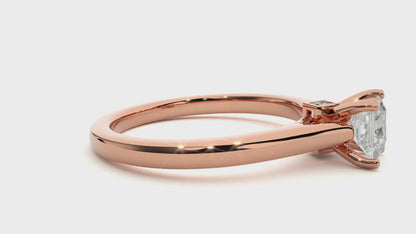 Princess 0.55ct +2 smalls - 3.20 grams